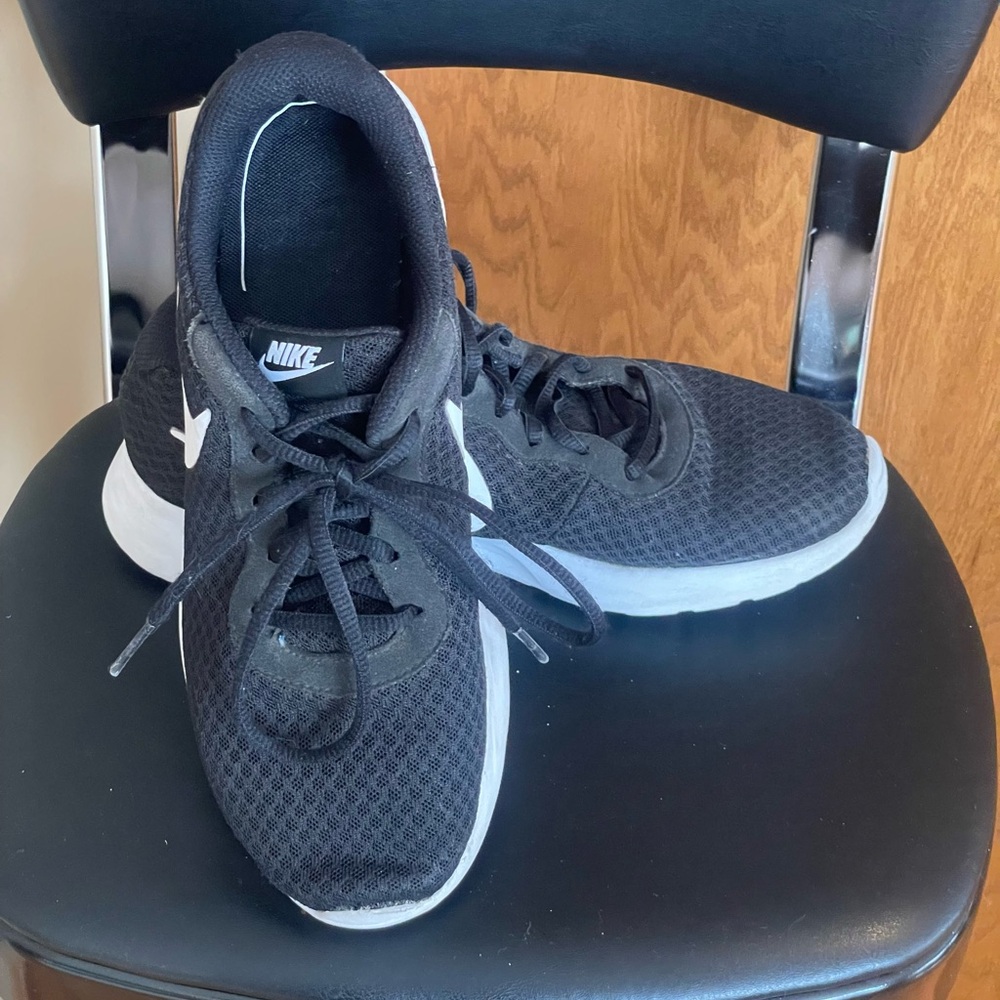 Nike Black Athletic Shoes